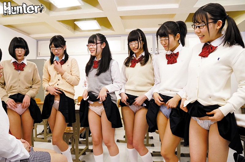 HUNTA-464 So Which Feels Better, Fucking With A Rubber On, Or Doing It Raw? These Ultra Prim And Proper Prep S*********ls Want To Get A Proper Sex Education During Health Ed Class But These Female S**