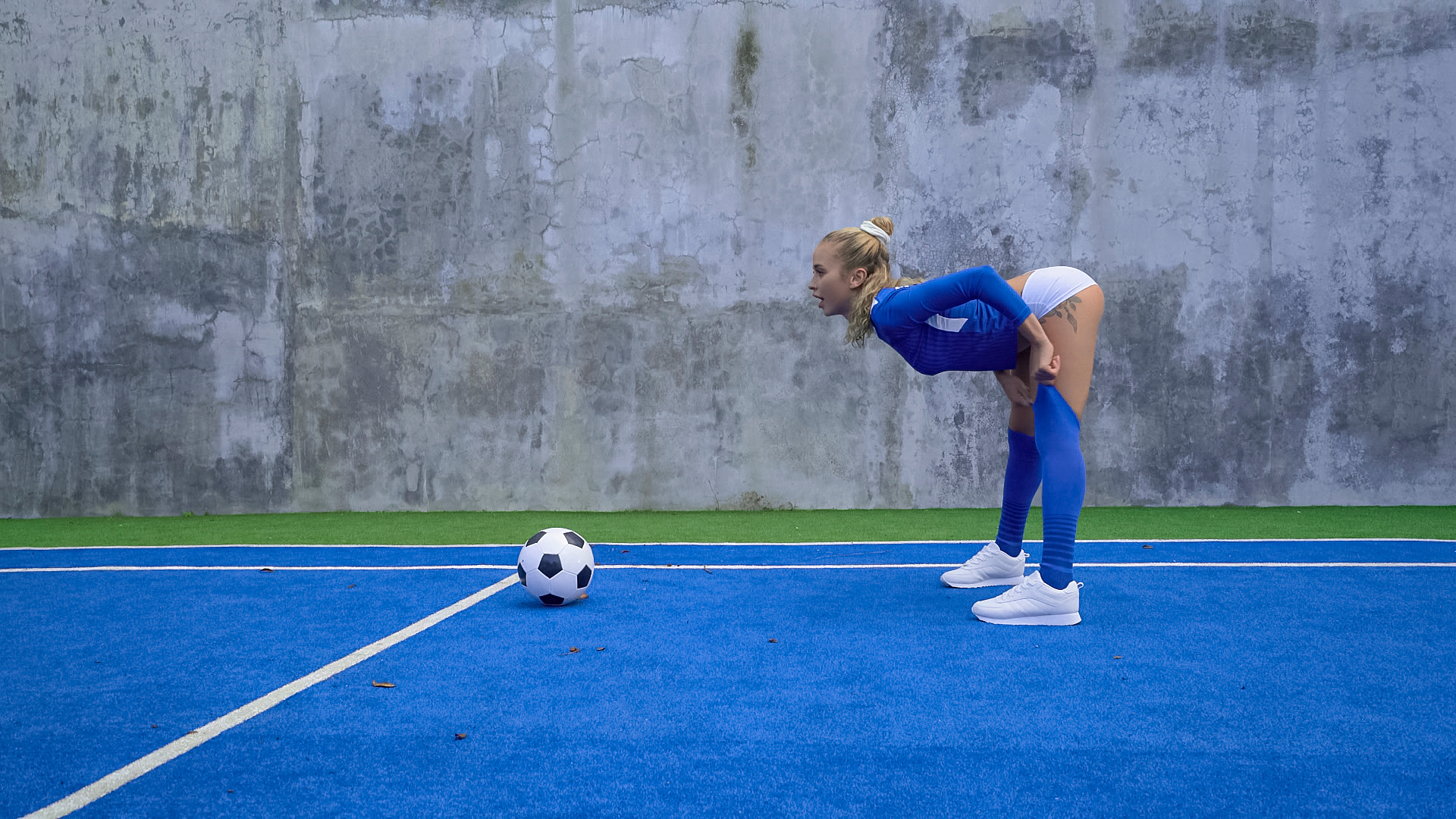 [RealityKings] Geishakyd – Fellatio Over Football